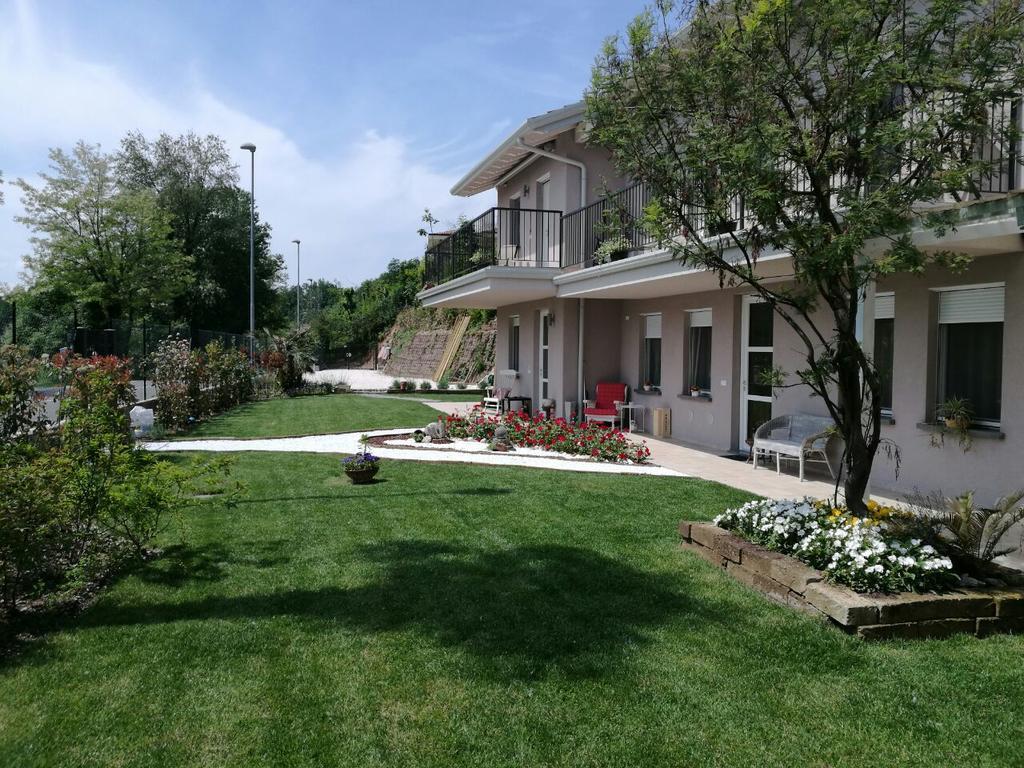 Mimosa Apartments Soiano del Lago Kültér fotó